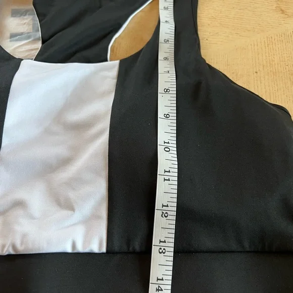 Shein sports bra medium coverage 1X new with bag - Picture 4 of 5